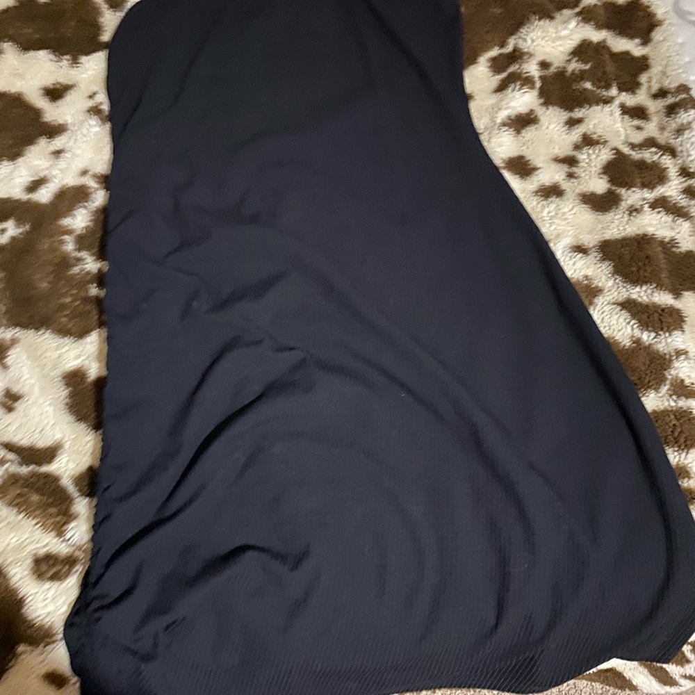 it’s from shien and hasn’t been worn.